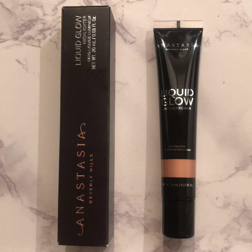 Anastasia Liquid Glow Highlighter in Peach Fizz